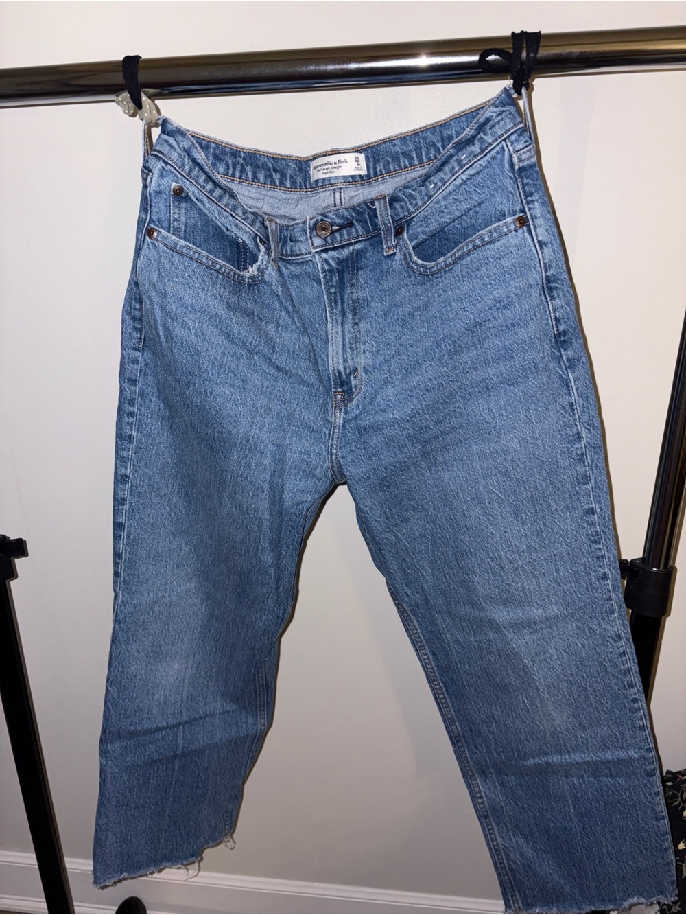 Abercrombie & Fitch Vintage Straight High Rise Jeans | Size 29/8